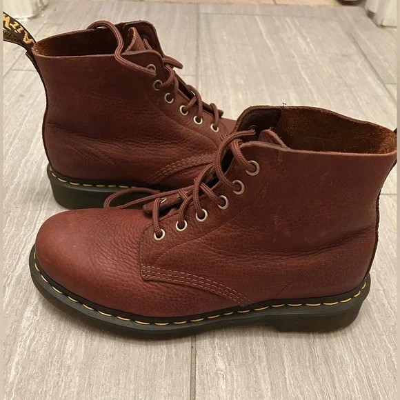 Dr. Marten 101 Ambassador Leather Ankle Boots - Picture 6 of 7